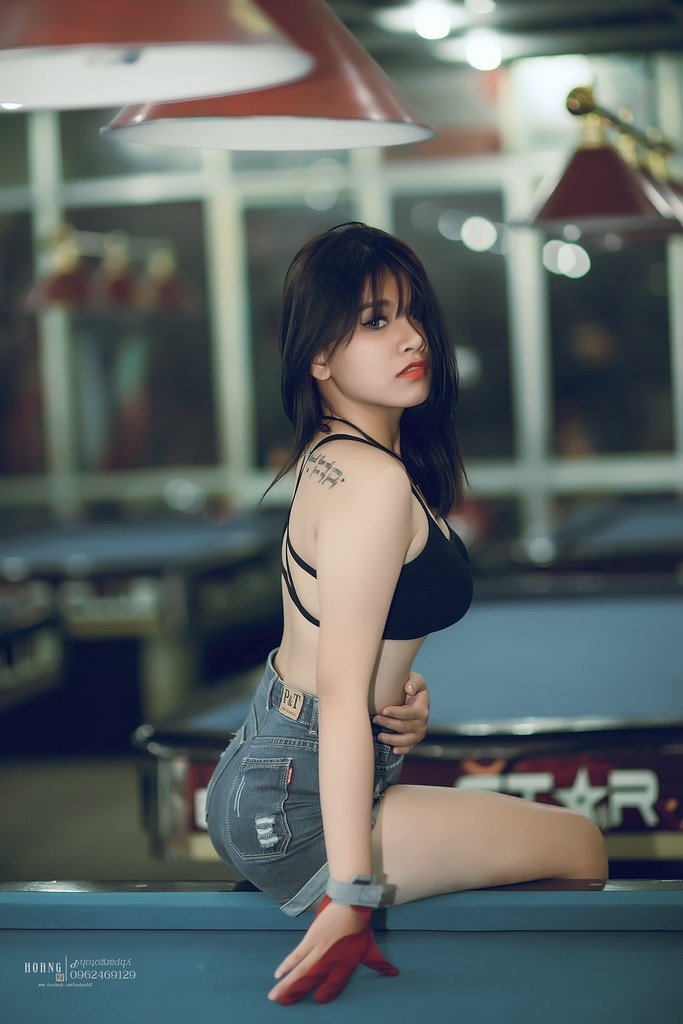 老师脱了裙子坐了上去应老师
